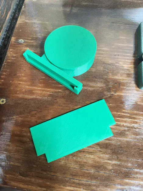 Nắp đậy có khe gắn nhãn cho RCBS Uniflow - Image 2