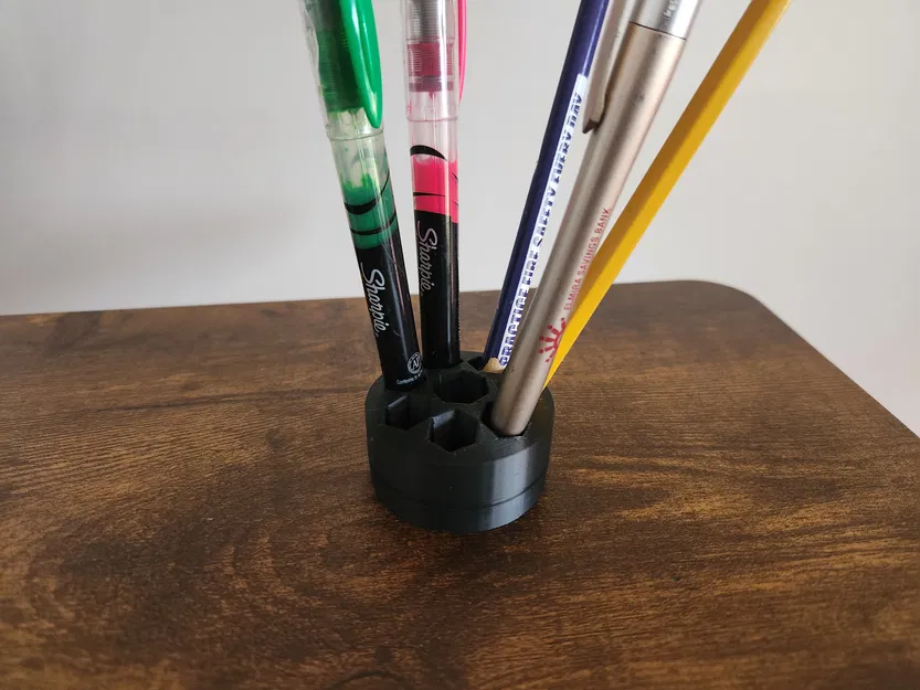 Ống cắm bút lục giác nghiêng gọn gàng – Phụ kiện bàn làm việc tối giản - Image 3