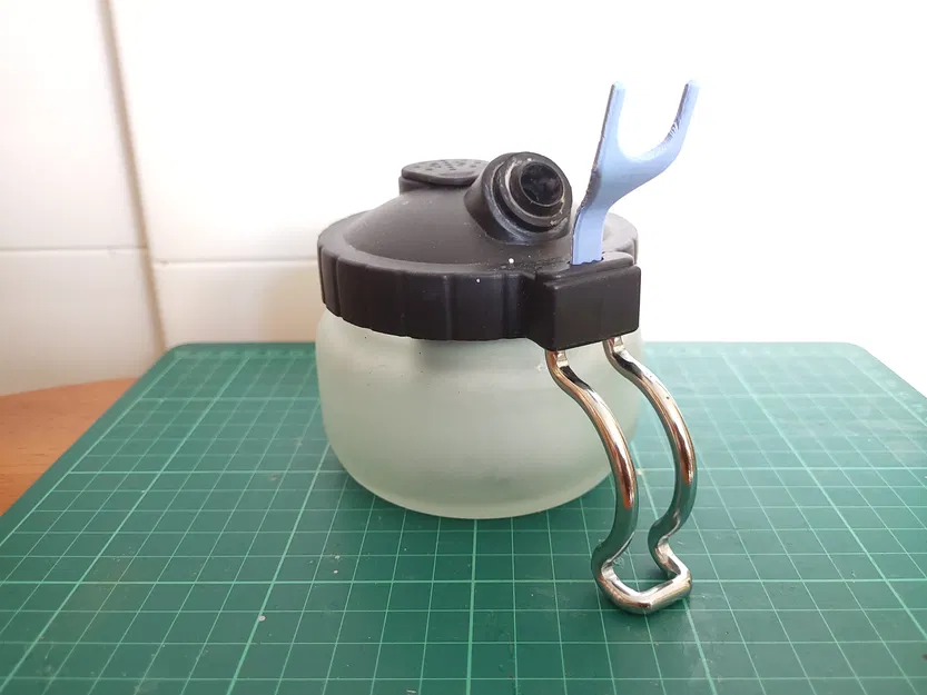 Giá đỡ Airbrush thay thế cho hũ rửa thông dụng - Image 2
