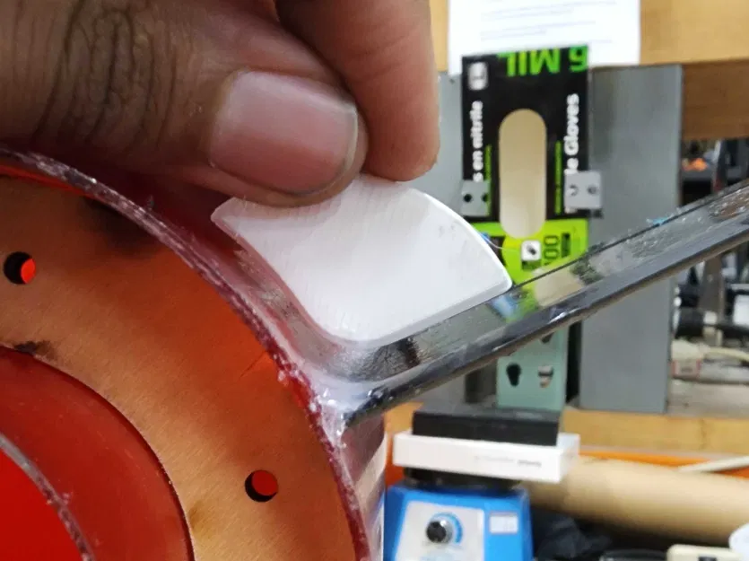 Dụng cụ gạt keo Fin Fillet Squeegee cho tên lửa 4 inch - Image 1