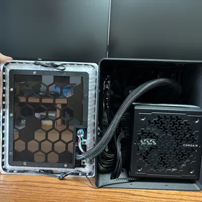 Vỏ máy tính mATX nhỏ gọn (20.6 Lít) tự thiết kế