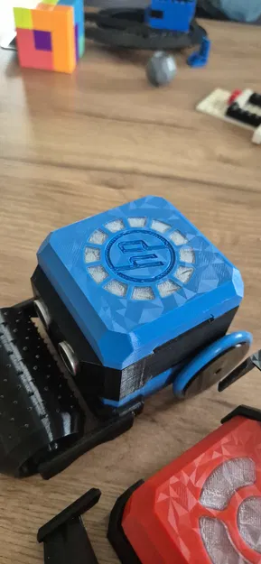 Nắp Robot OTTO tích hợp cửa sổ LED trong suốt cực đẹp - Image 3