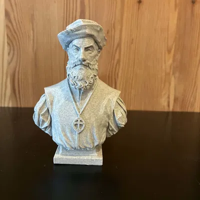 Tượng bán thân Fernão de Magalhães (Ferdinand Magellan)