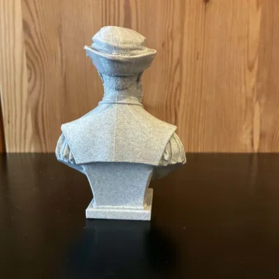 Tượng bán thân Fernão de Magalhães (Ferdinand Magellan)