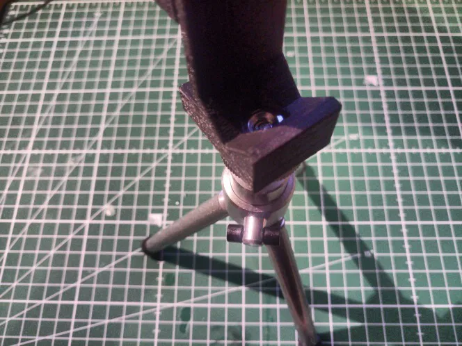 Giá đỡ/Kẹp điện thoại Smartphone (Dành cho Doogee S60) - Image 1