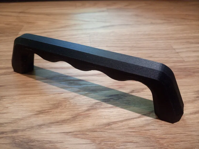 Tay cầm cho bàn tay lớn (nhiều phiên bản) - Image 1