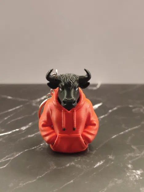 Mô hình móc khóa 3D chú bò mặc áo Hoodie cực chất - Image 1