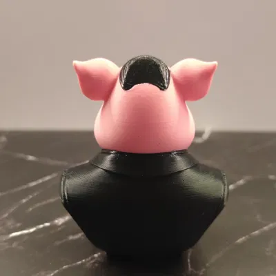 Mô hình tượng heo diện Tuxedo (Pig Bust) trang trí độc đáo