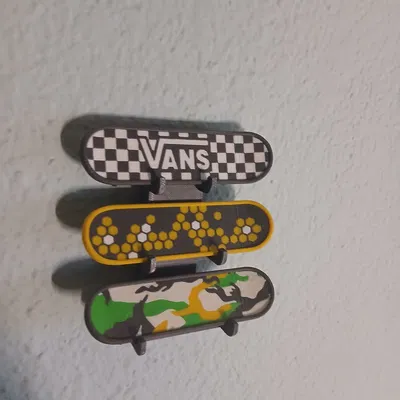 Giá treo tường Fingerboard - Giá đỡ ván trượt ngón tay để bàn nhiều màu