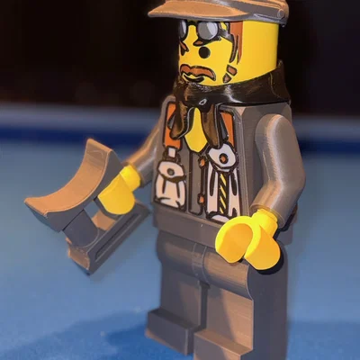 Mô hình Rock Raiders Docs MegaFigure (Tỉ lệ 5:1)