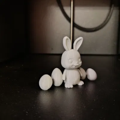 Chú thỏ Phục sinh xinh xắn kèm 4 quả trứng mini