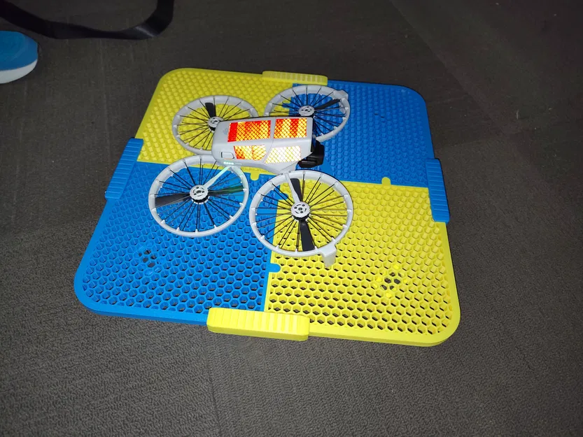 Bàn đáp drone Remix - Kích thước lớn hơn có chân đế - Image 1