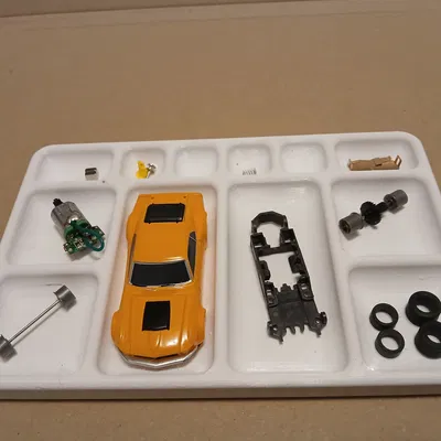 Khay đựng linh kiện thiết kế theo xe đua slot car 1/64