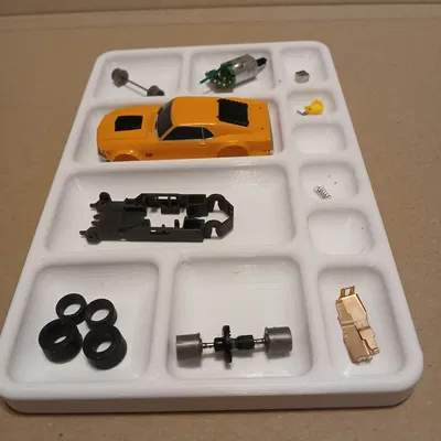 Khay đựng linh kiện thiết kế theo xe đua slot car 1/64