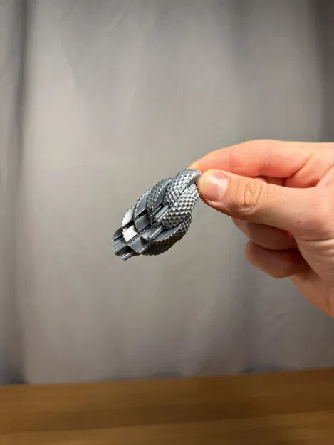 Mini Dimpled Sensory Sphere - Đồ chơi fidget hình cầu xoắn cảm giác - Image 3