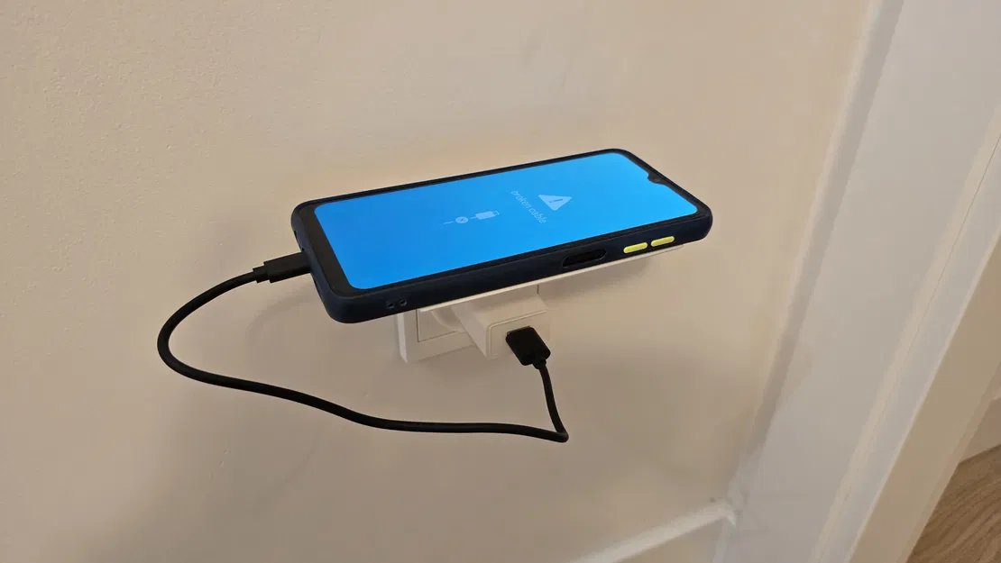 Giá đỡ điện thoại gắn ổ cắm Schuko - Image 4