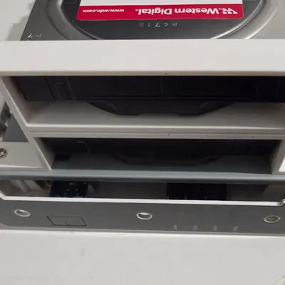 Khung gắn ổ cứng Synology DS215j - Phiên bản không có lỗ giữa