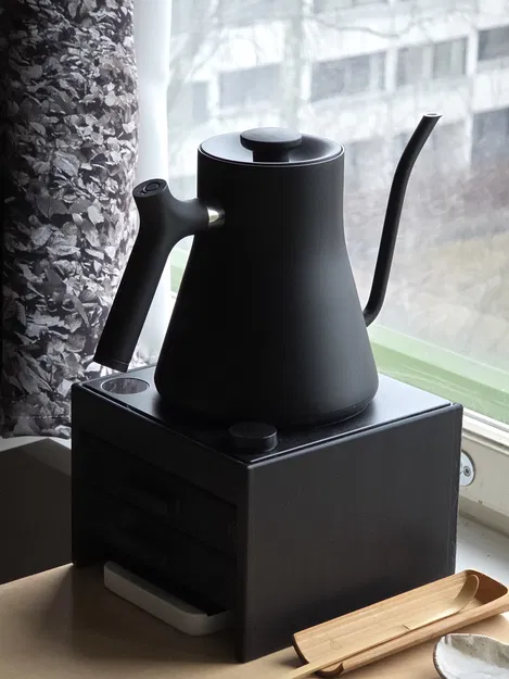 Giá đỡ ấm Fellow kèm 2 ngăn kéo - Image 1