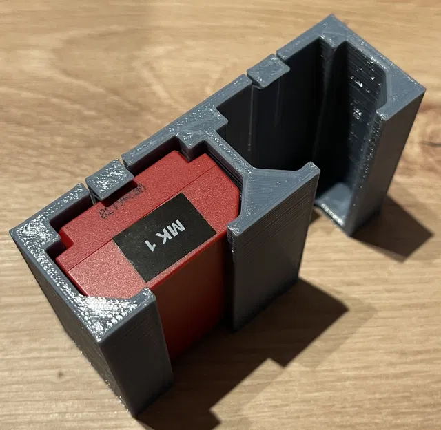 Khay Đựng 2 Pin Sony NP-FZ100 Gọn Gàng Cho Nhiếp Ảnh Gia - Image 1