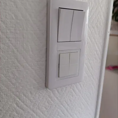 Khung gắn Shelly BLU Wall Switch 4 cho mặt nạ Schneider Exxact