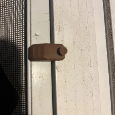 Kẹp giữ lưới cửa (Screen Door Clip)