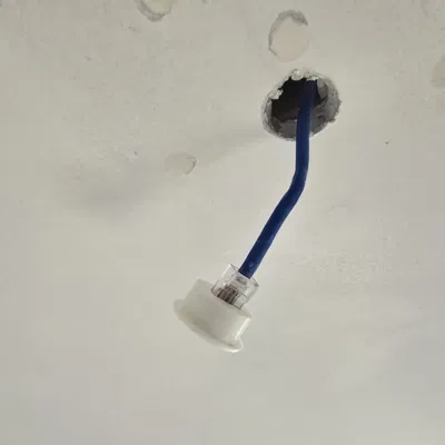 Nắp che lỗ đi dây mạng RJ45 thẩm mỹ cho tường và trần nhà