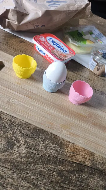 Cốc Đựng Trứng Hình Vỏ Trứng - Image 1