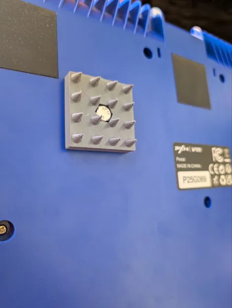 Pat kẹp chống trượt bàn đạp PXN V99 giúp cố định trên thảm - Image 1