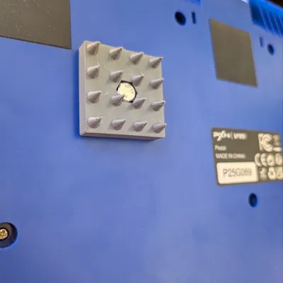 Pat kẹp chống trượt bàn đạp PXN V99 giúp cố định trên thảm