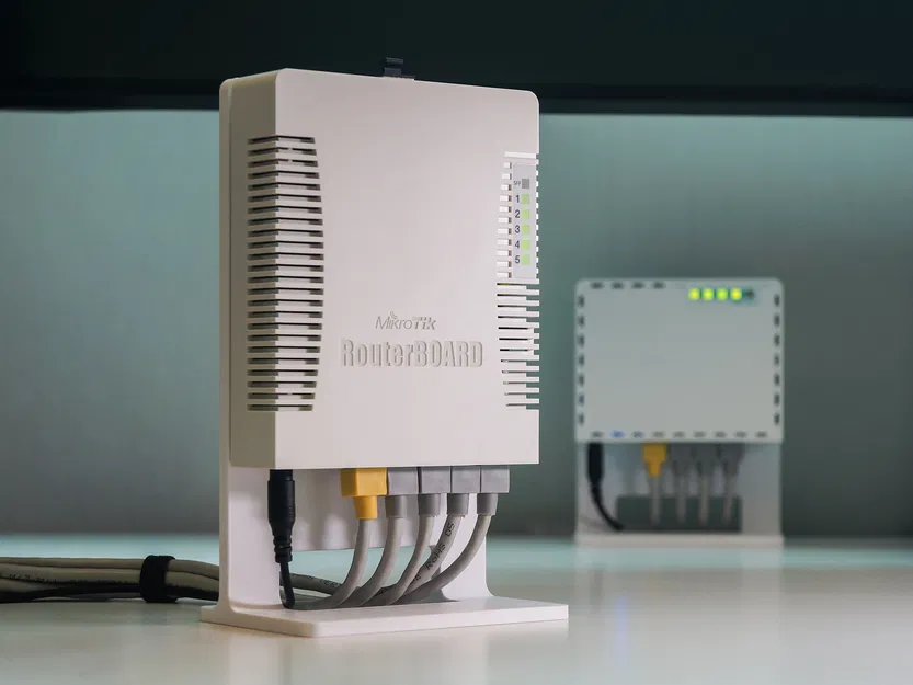 Chân đế để bàn cho MikroTik RB260GS - Image 1