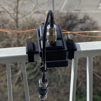 Giá đỡ Whizz Loop gắn bằng dây velcro