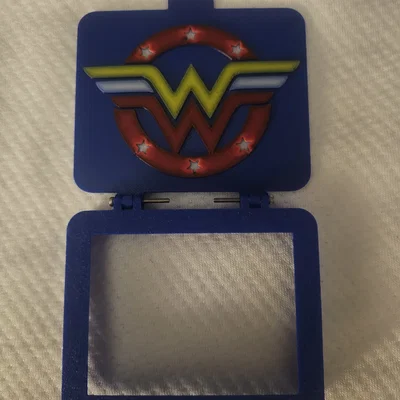Nắp che màn hình Wonder Woman độc đáo cho máy in 3D A1