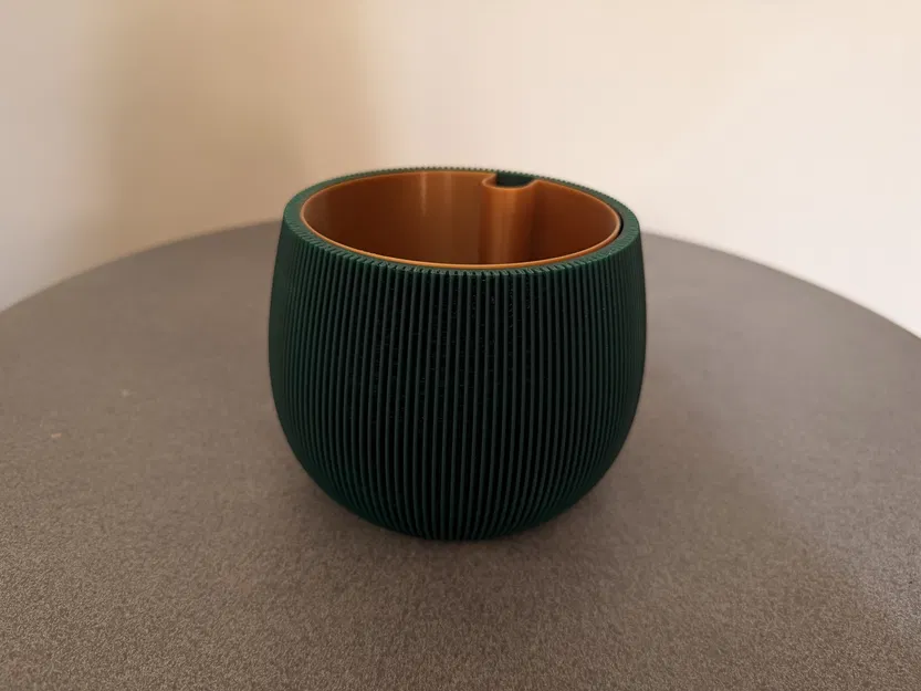 Chậu cây có lỗ tưới nước – Chất liệu Prusament Opal Green PLA - Image 4