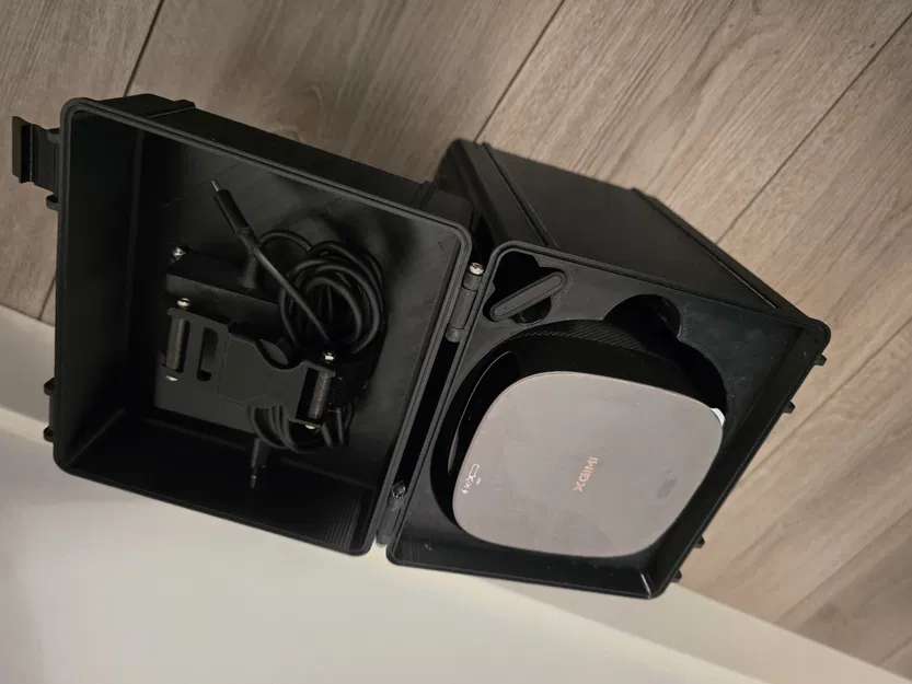 Hộp chống sốc bền bỉ cho máy chiếu XGIMI MoGo Pro 2 (kèm adaptor và remote) - Image 1