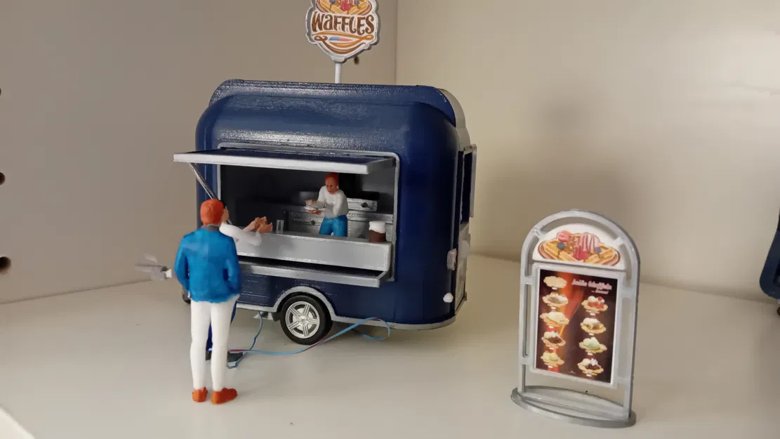 Mô hình xe bán bánh Waffle tỉ lệ 1:43 cho sa bàn và slotcar - Image 1