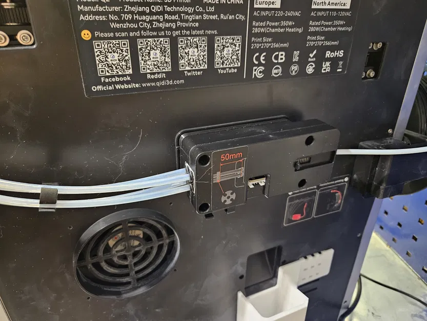 Giá đỡ chuyển đổi QIDI Box Hub cho máy in Q2 - Image 1
