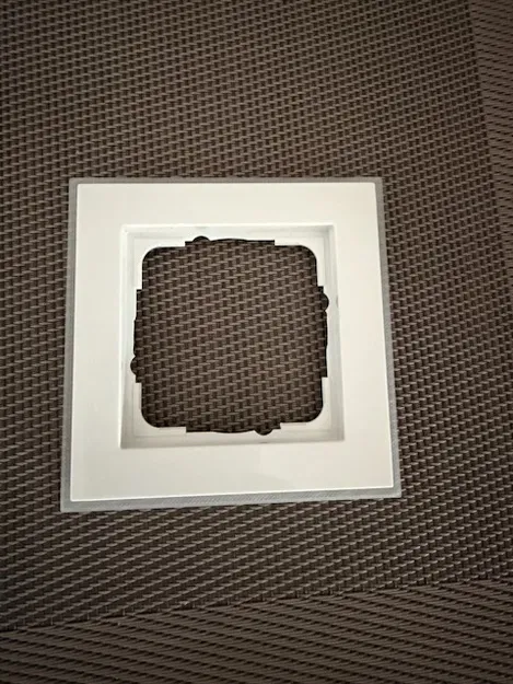 Khung dạ quang cho hệ thống Gira 55 - Image 4