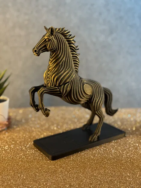 Tác Phẩm Tuấn Mã Địa Hình Đầy Uy Nghi - Image 4