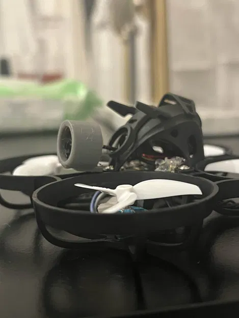 Ngàm gắn anten HappyModel Crown - Image 1