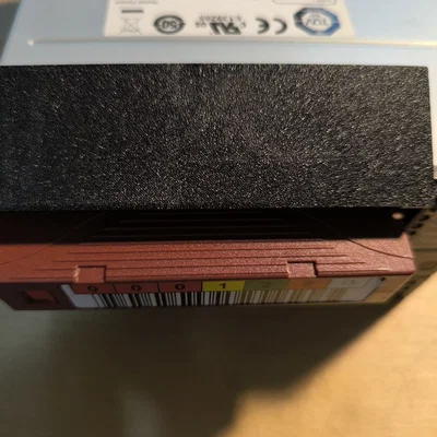Nắp che khe cắm cho ổ băng từ Quantum HP LTO-5