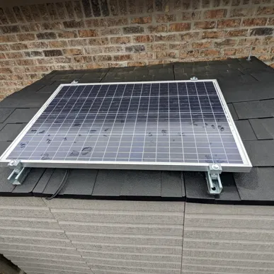 Kẹp gắn tấm pin năng lượng mặt trời Unistrut