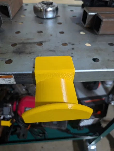 Móc treo mặt nạ hàn cho bàn hàn Grizzly T31771 và các loại bàn hàn khác - Image 2