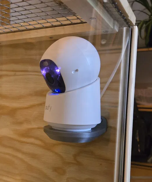 Giá treo tường 3D cho camera Eufy E30 tiện lợi, dễ lắp đặt - Image 1