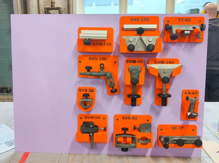 Giá treo có nhãn cho các bộ jig mài Tormek - Image 1