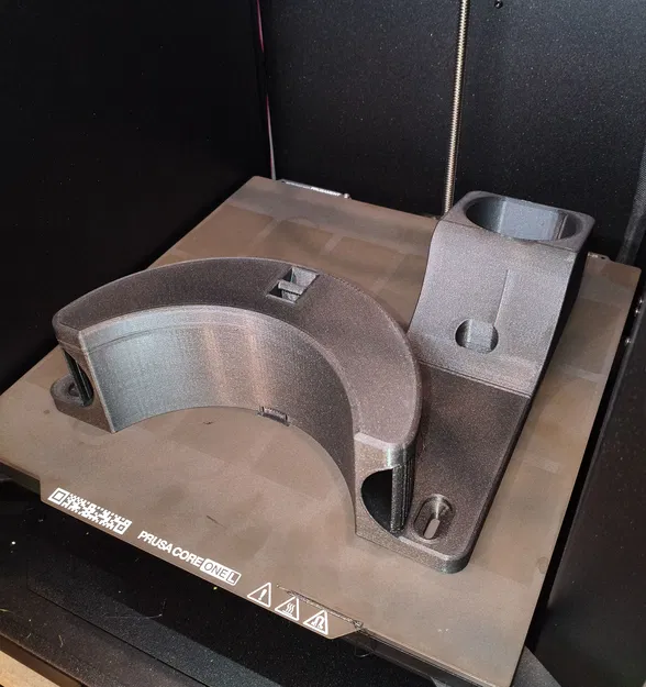 Giá treo cáp sạc xe điện Mennekes Type 2 gắn tường - Image 4