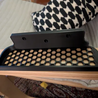 Giá treo tường cho dock Switch 2 kèm lỗ thông gió tản nhiệt