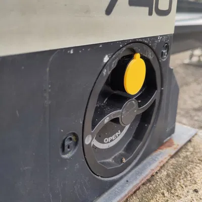 Nắp đậy ổ khóa cổng tự động FAAC 740