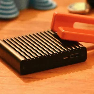 Ốp bảo vệ (bumper) cho đầu đọc thẻ CFexpress IB-CR404-C31