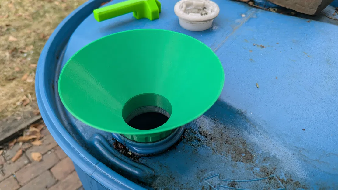 Nắp thùng chứa nước mưa kèm phễu - Image 1