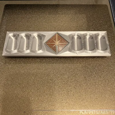 Đế trưng bày Lightsaber Protection and Defense của Savi's Workshop